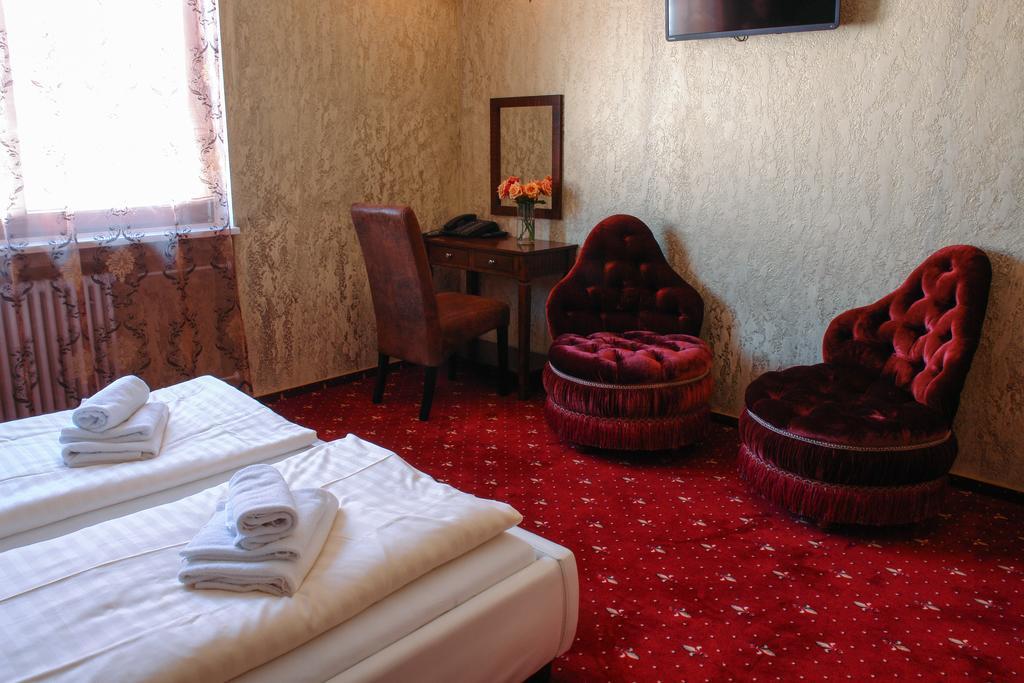 Hotel Krone Friesenheim  Rum bild